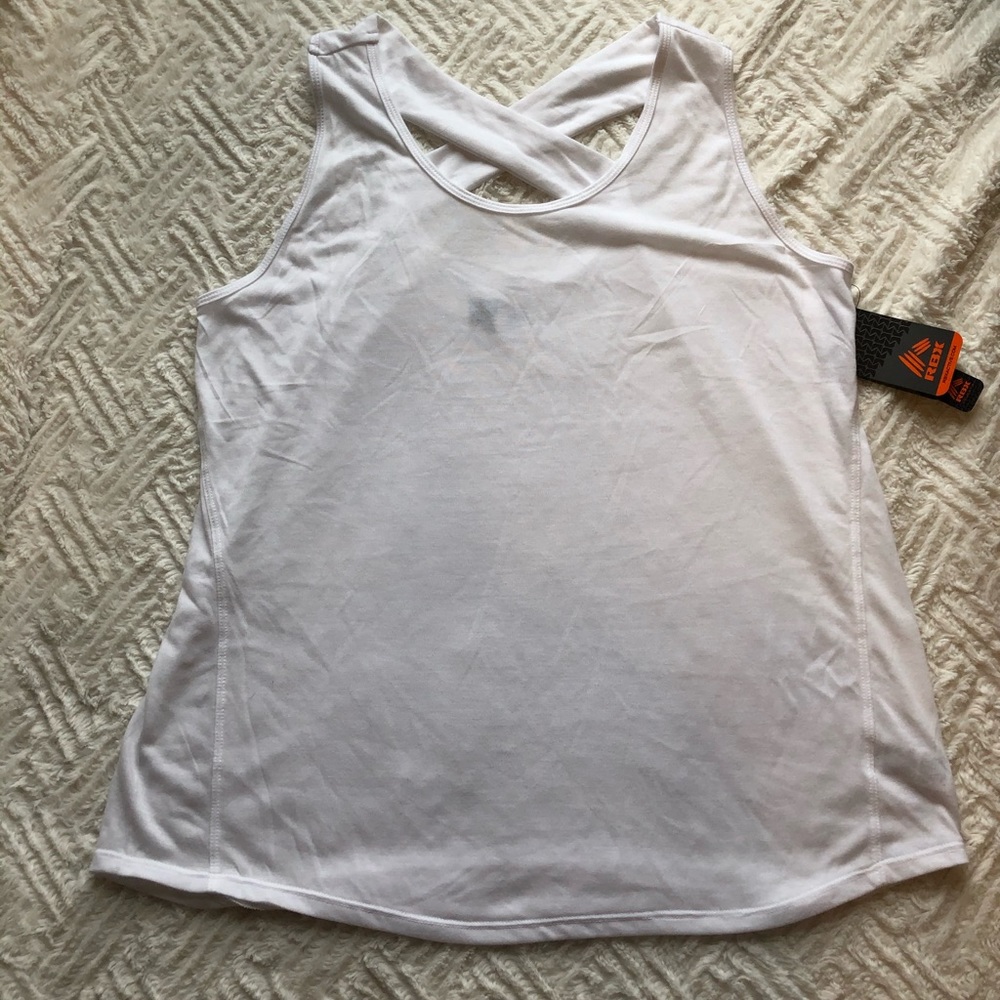 Brand New ⭐️ Reebok White Tank